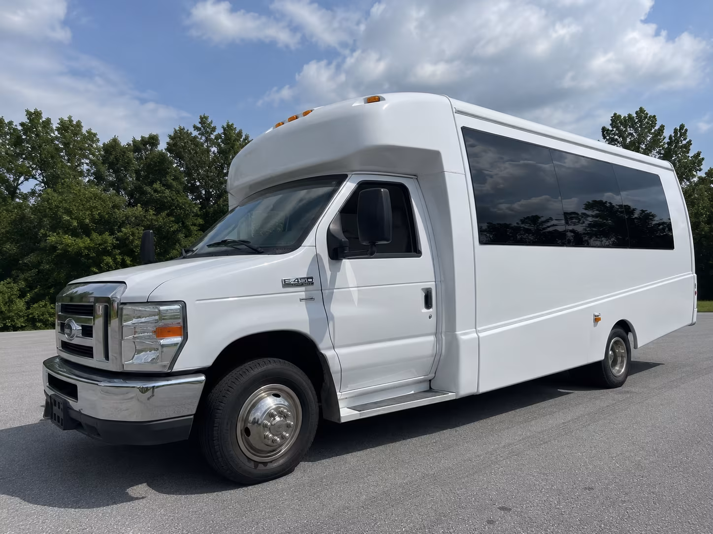 New Orleans Birthday, Sweet 16, & Quinceañera Transportation party bus exterior