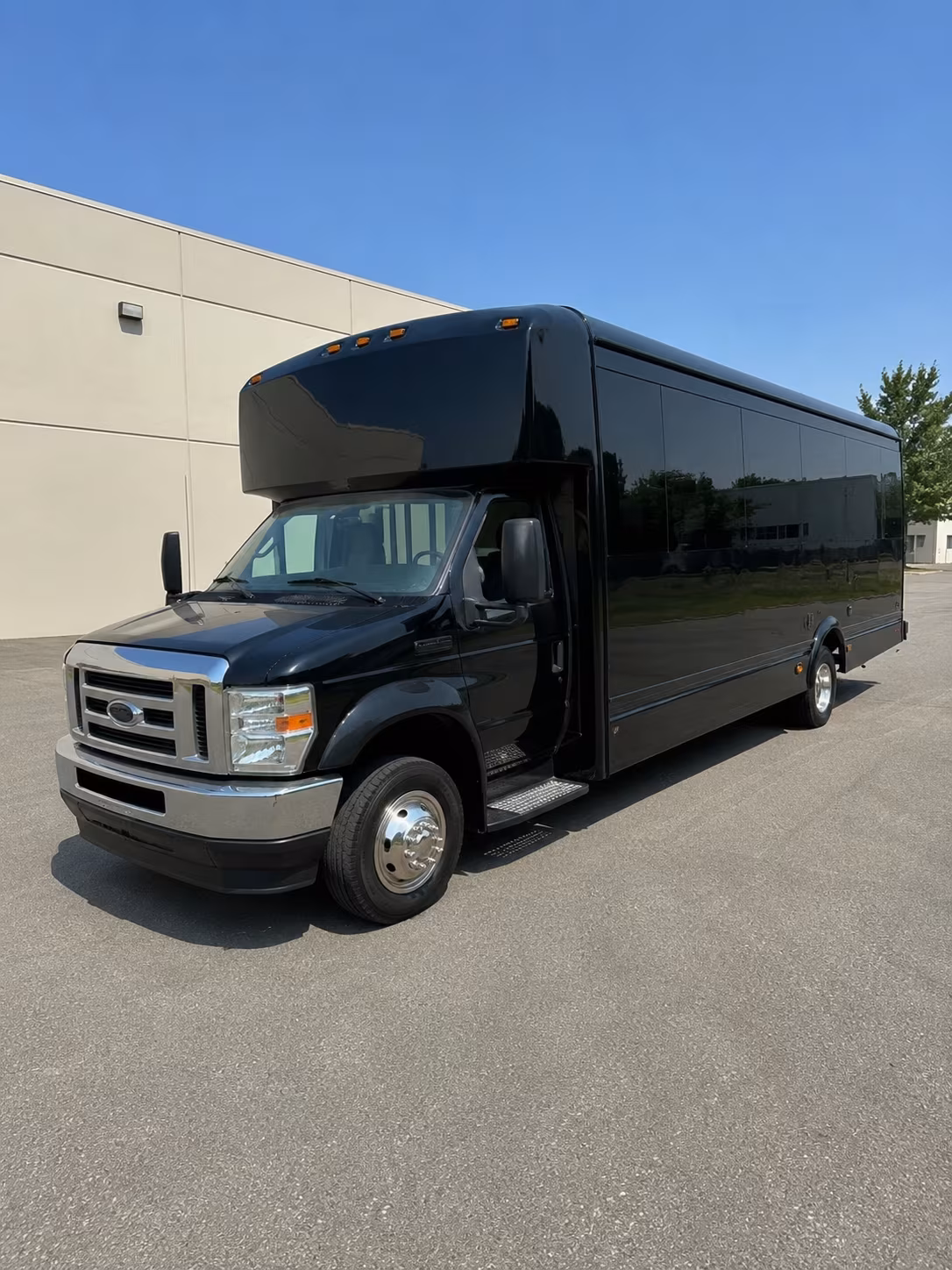 New Orleans Winery Tour & Pub Crawl Transportation group transportation
